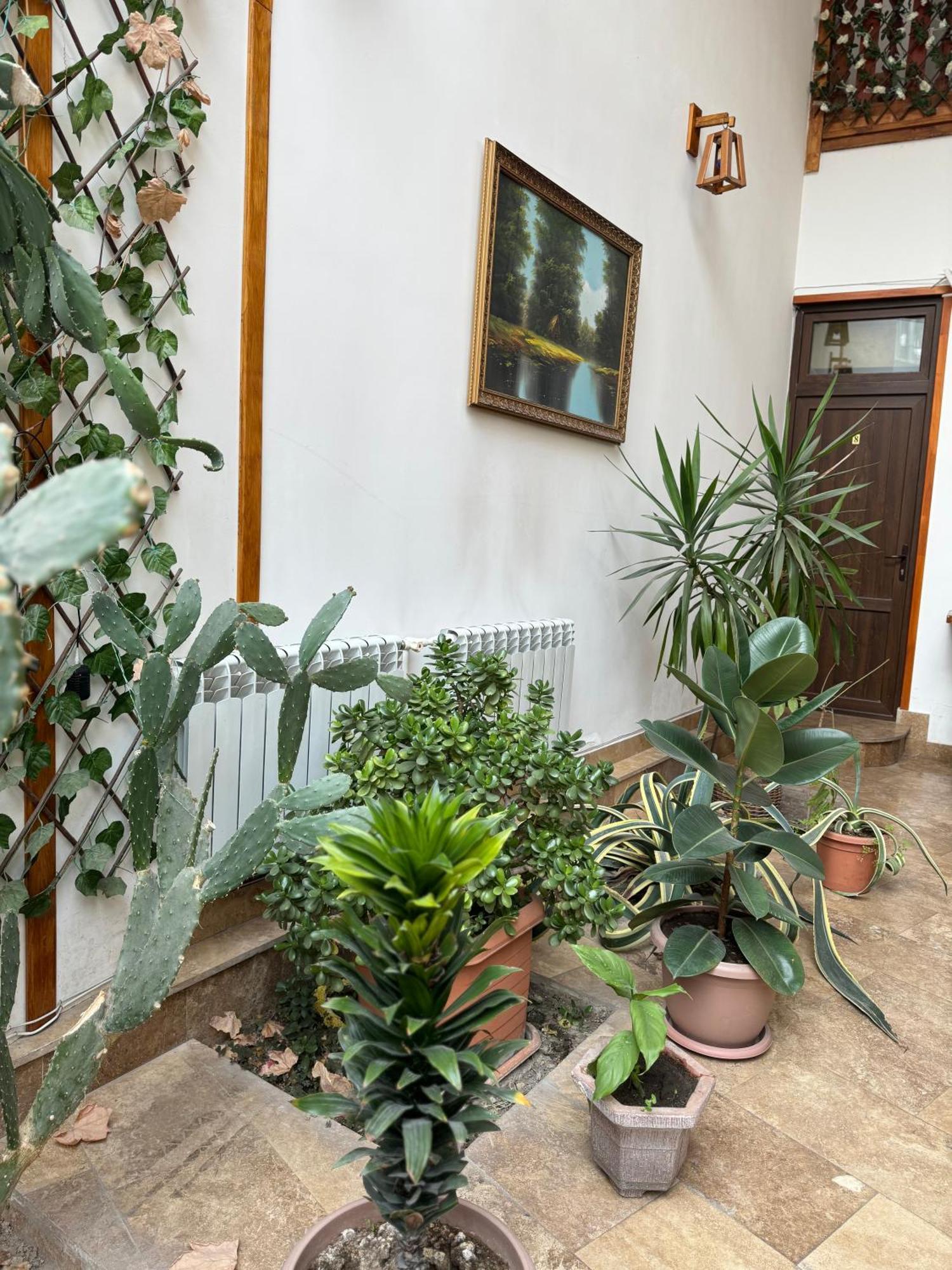Yerevan Hotel Екстериор снимка
