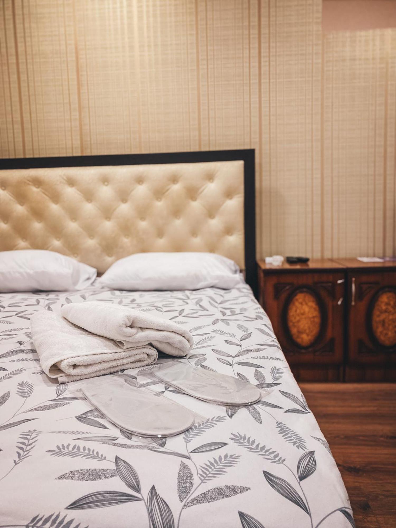 Yerevan Hotel Стая снимка